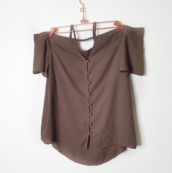 Express Off The Shoulder Blouse - Picture 1 of 4